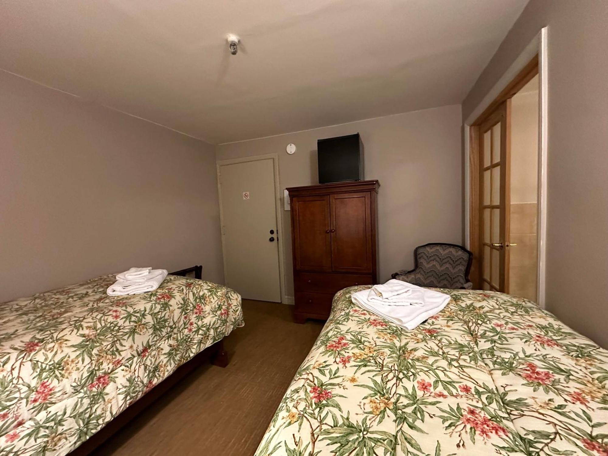 The Oaks B&B Hotel And Spiritual Center Jamestown Luaran gambar